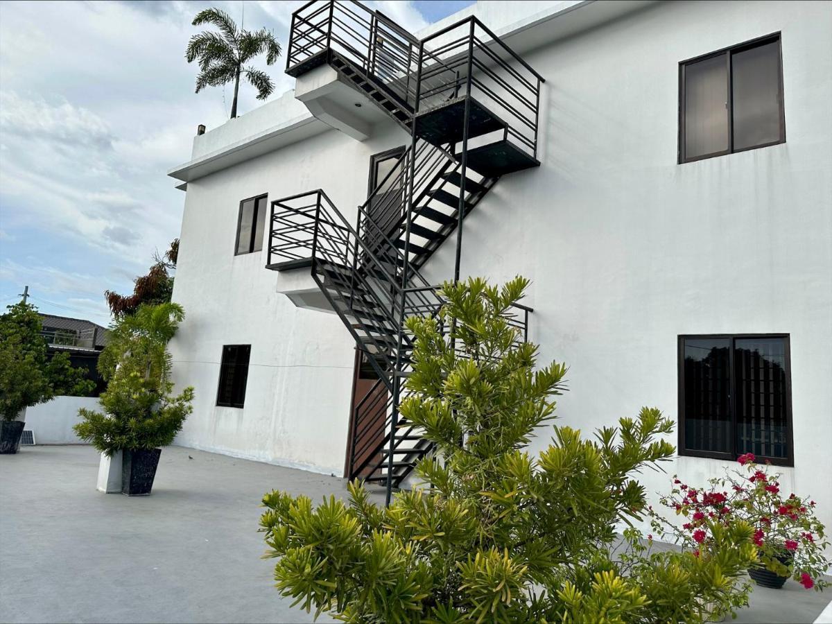Gia'S Place San Mateo Luaran gambar